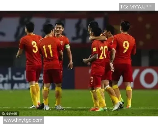 成都足球队与广州足球队赛后复盘个人能力分析与对比